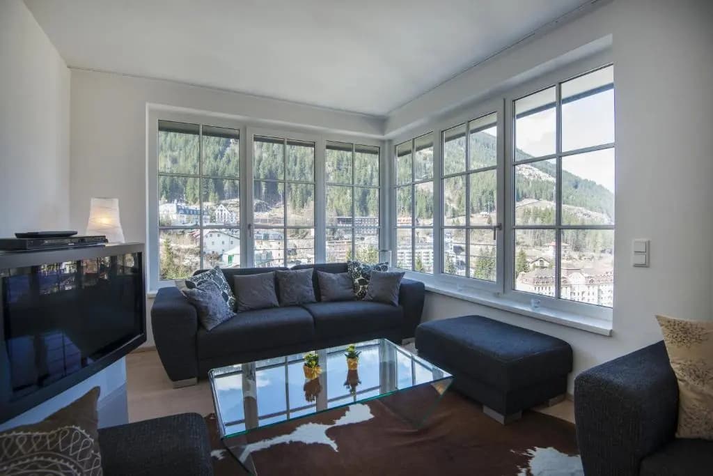 3 Bedrooms Penthouse Apartment