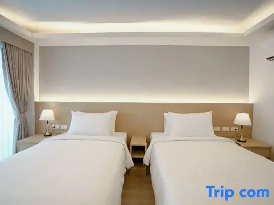 Deluxe Double room with ocean view twin beds