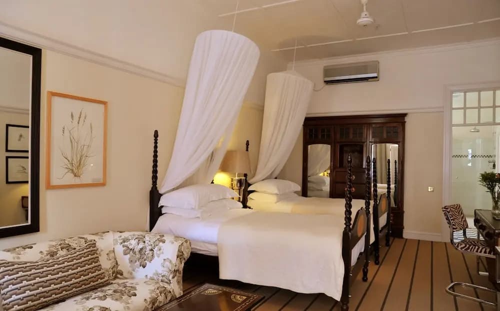 Stables Signature Wing Double room full double bed