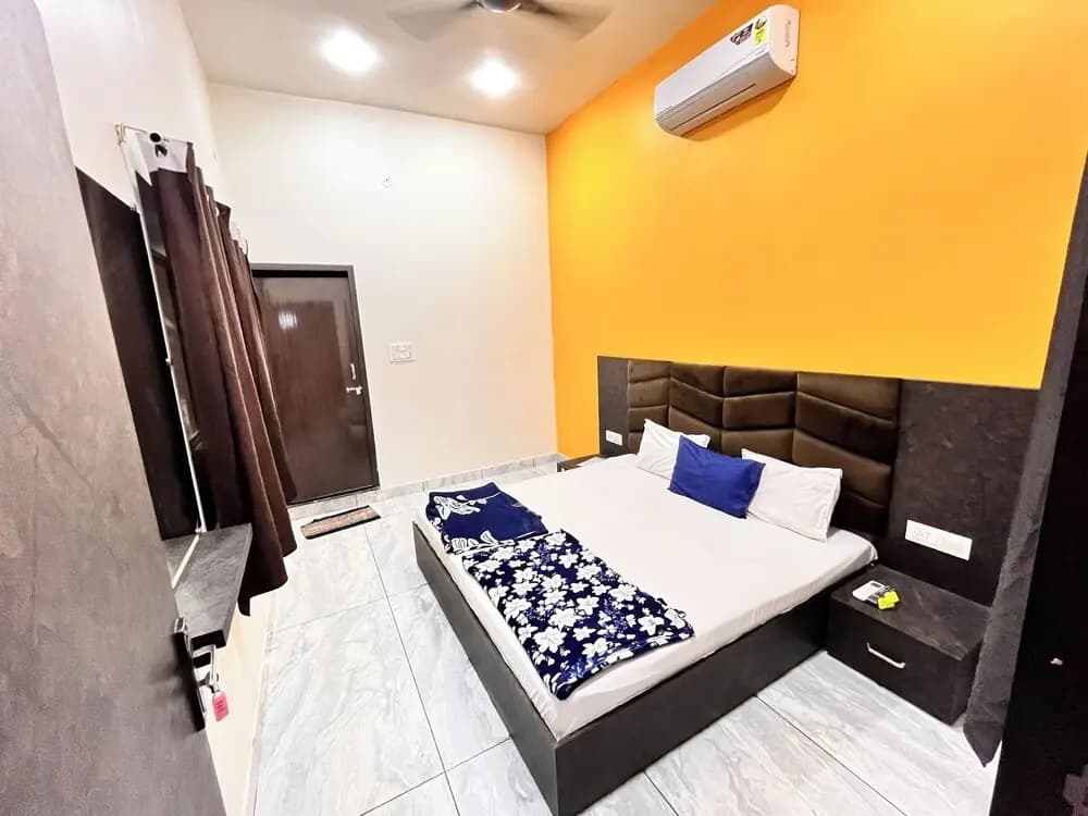Deluxe Double room full double bed