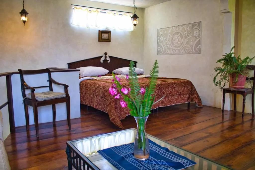 2 Bedrooms Cottage