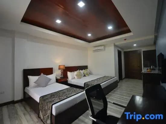 Superior room with pool view