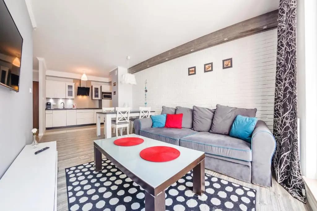 1 Bedroom Apartment