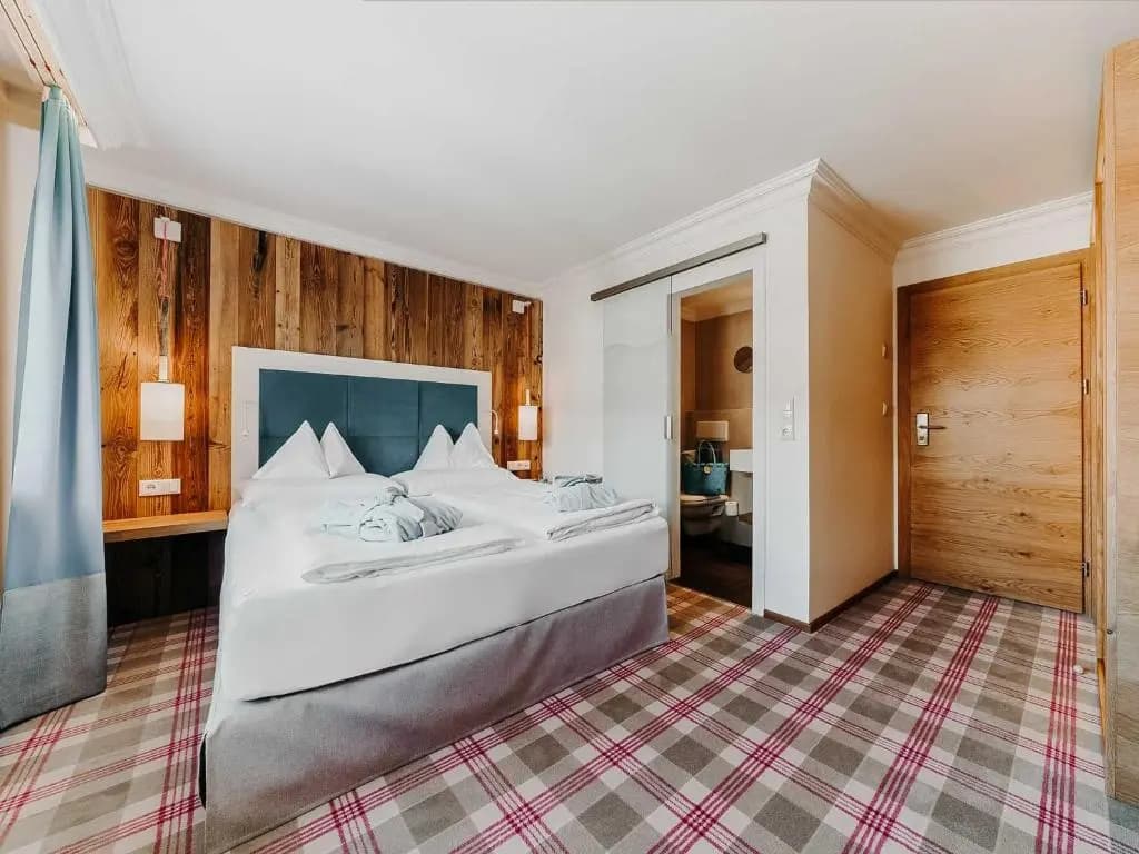 Economy Double room full double bed