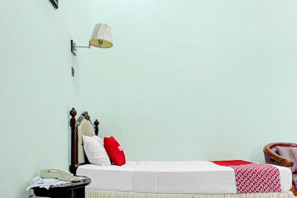 Deluxe Double room twin beds