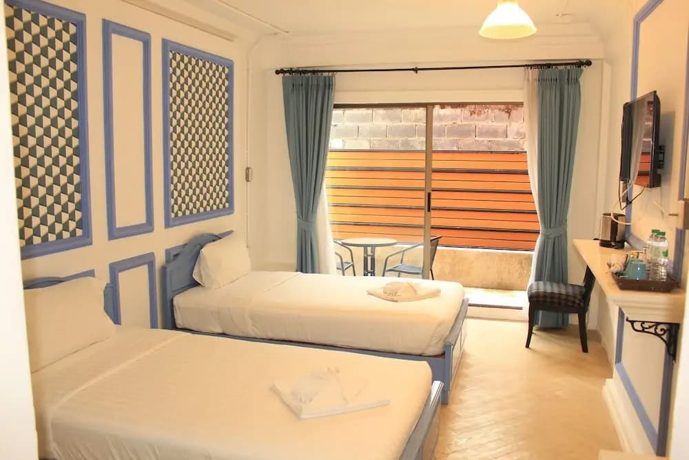 Deluxe Double room twin beds