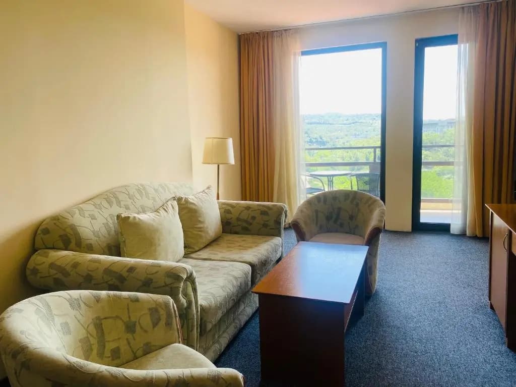 Deluxe Double room with balcony full double bed