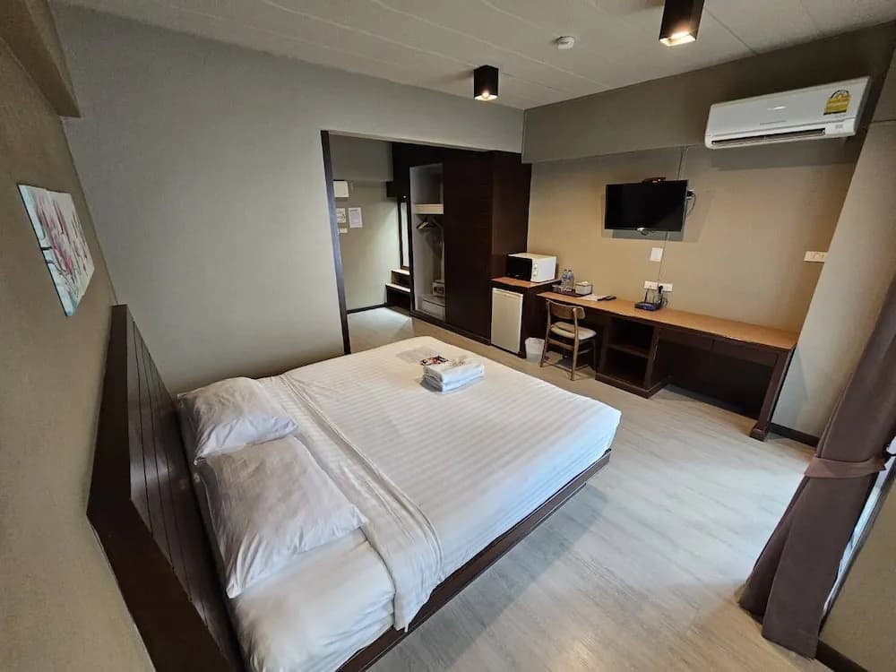 Superior Double room with balcony full double bed
