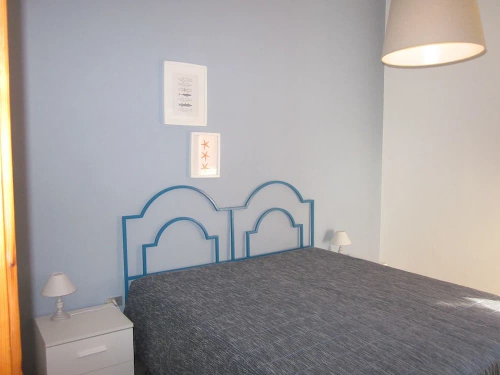 2 Bedrooms Apartment with sea view
