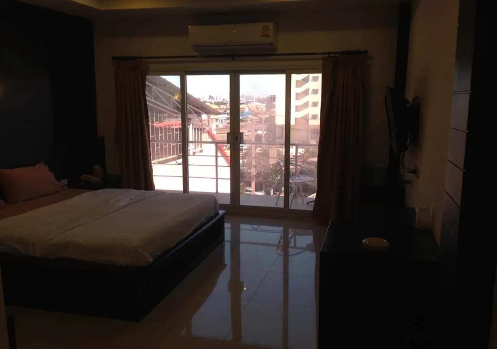 Hotel photo 1