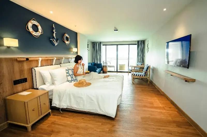 Premier room