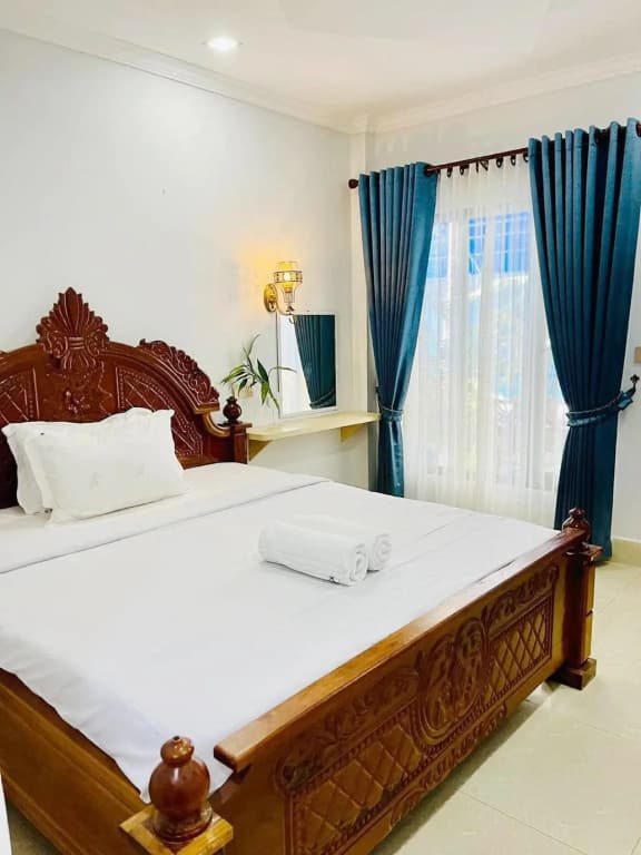 Standard Double room with balcony full double bed