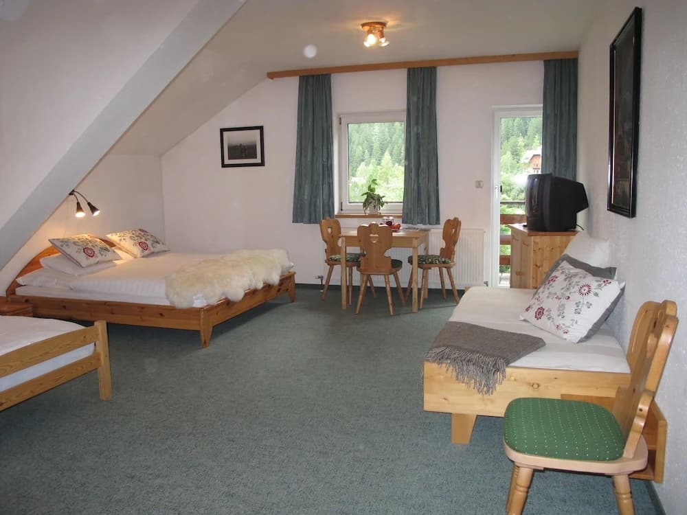 Standard Quadruple room with balcony