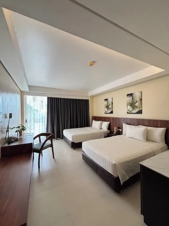 Premier room