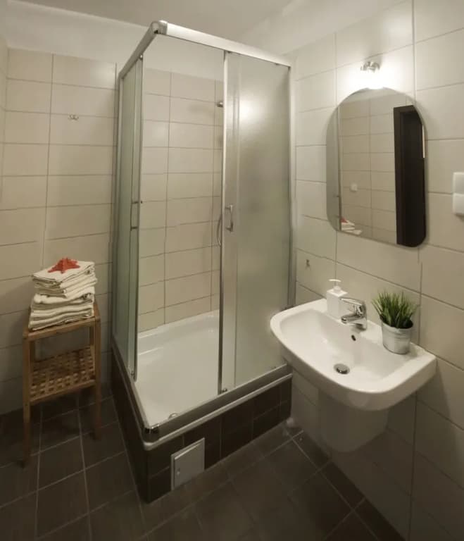 1 Bedroom Apartment with balcony