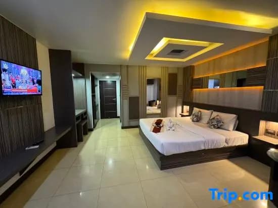 Deluxe Double room with balcony full double bed