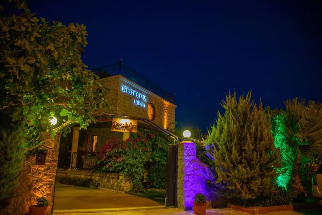 Hotel photo 1