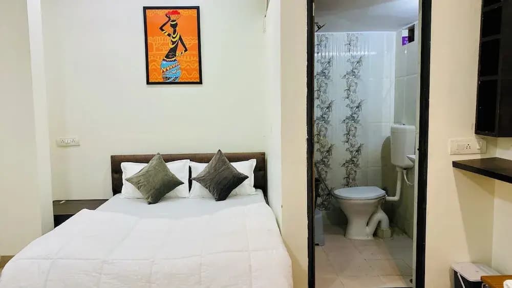 Economy room