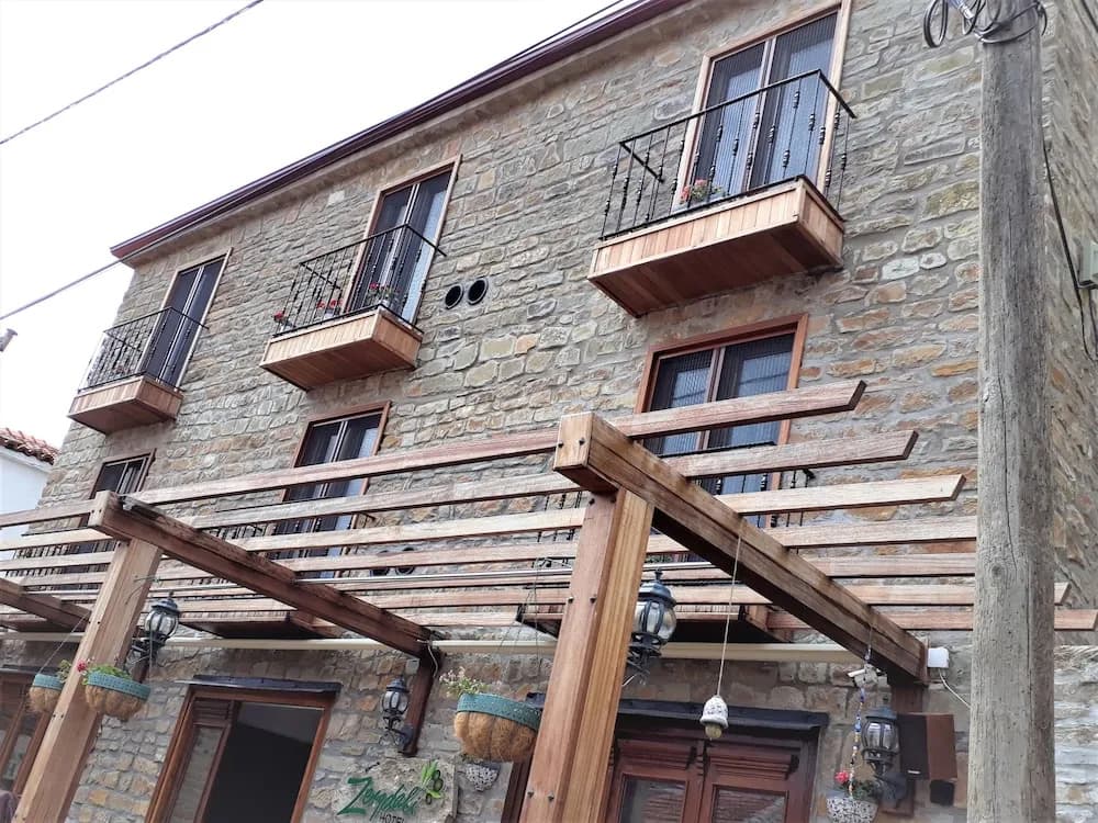 Hotel photo 1
