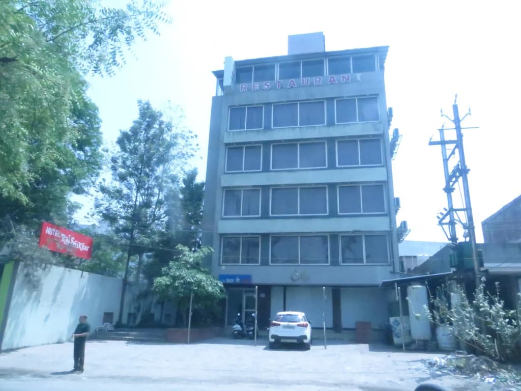 Hotel photo 1
