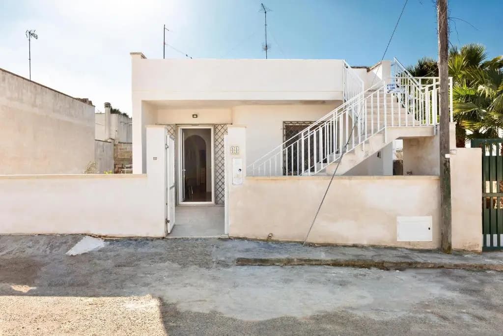 2 Bedrooms Cottage