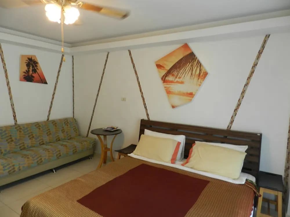 Deluxe Suite