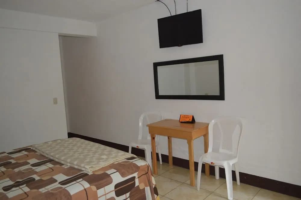 Economy room