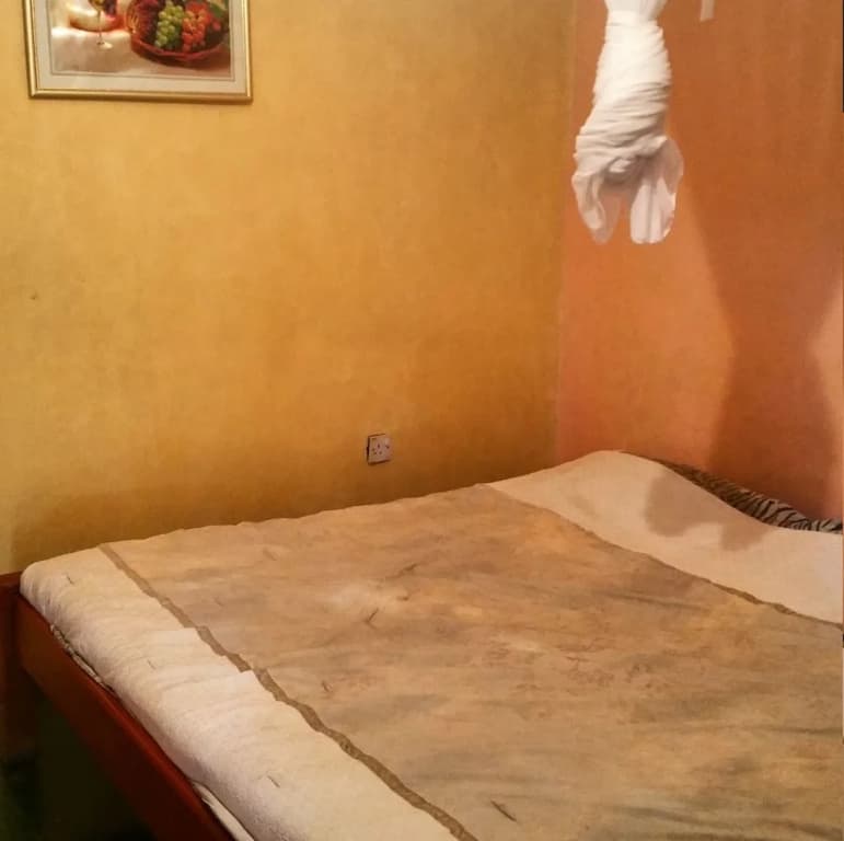 Economy room