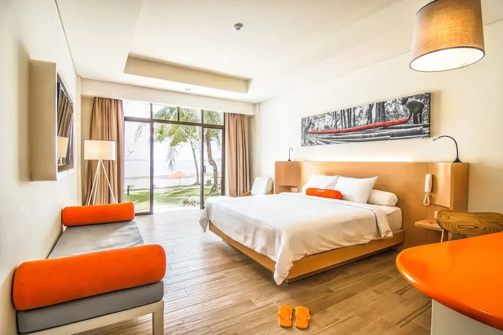Standard room with balcony and with sea view
