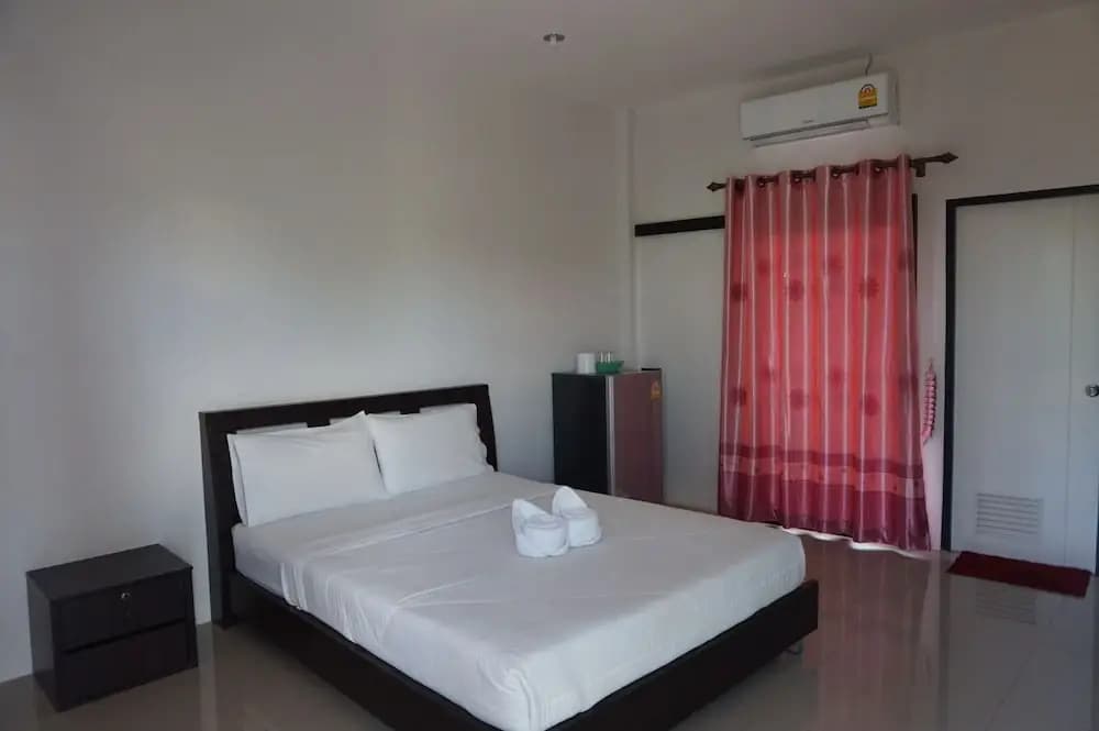Standard Double room with balcony full double bed