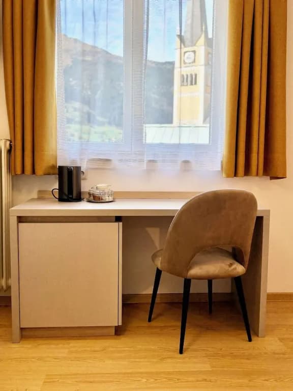 Economy Double room with mountain view full double bed