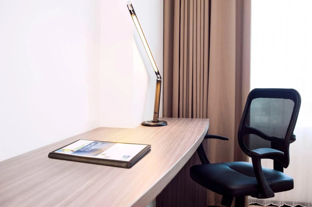 Standard Double room with city view full double bed