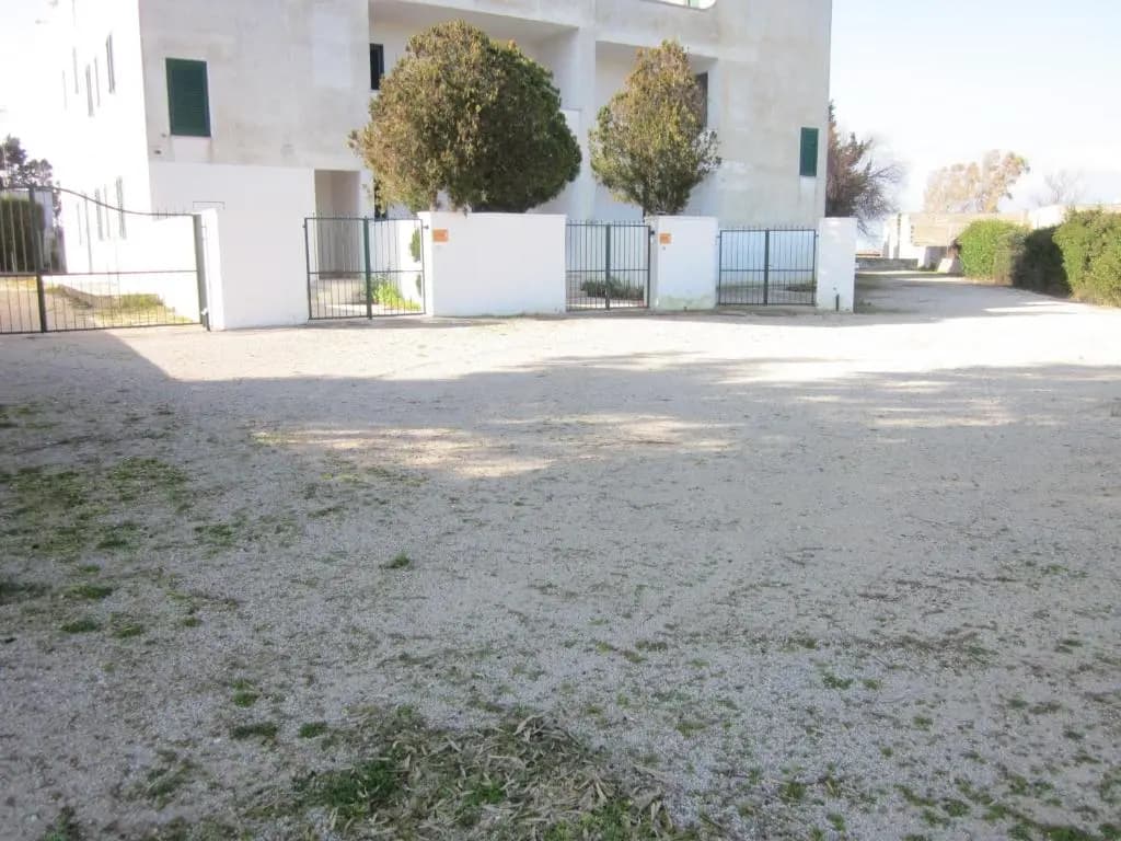 3 Bedrooms Apartment