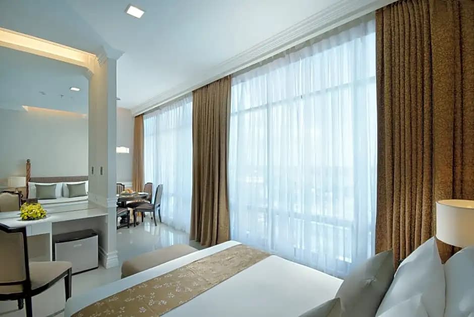 Standard Double Penthouse room twin beds