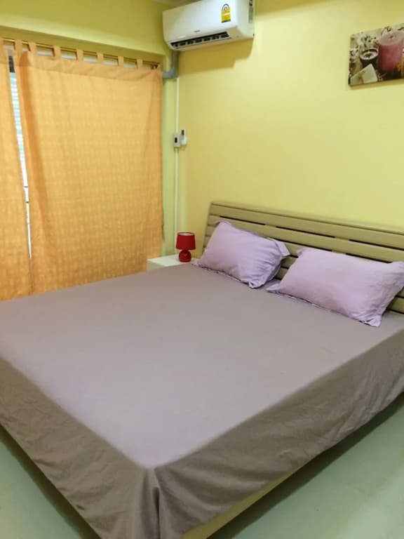1 Bedroom Basement Apartment with balcony