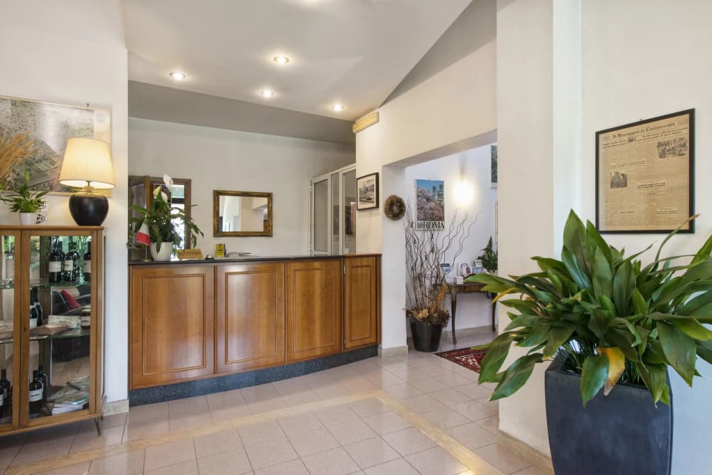 Hotel photo 2