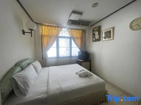 Economy room