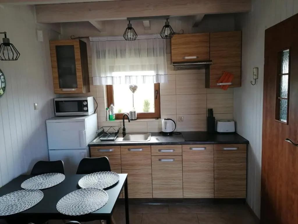 2 Bedrooms Cottage
