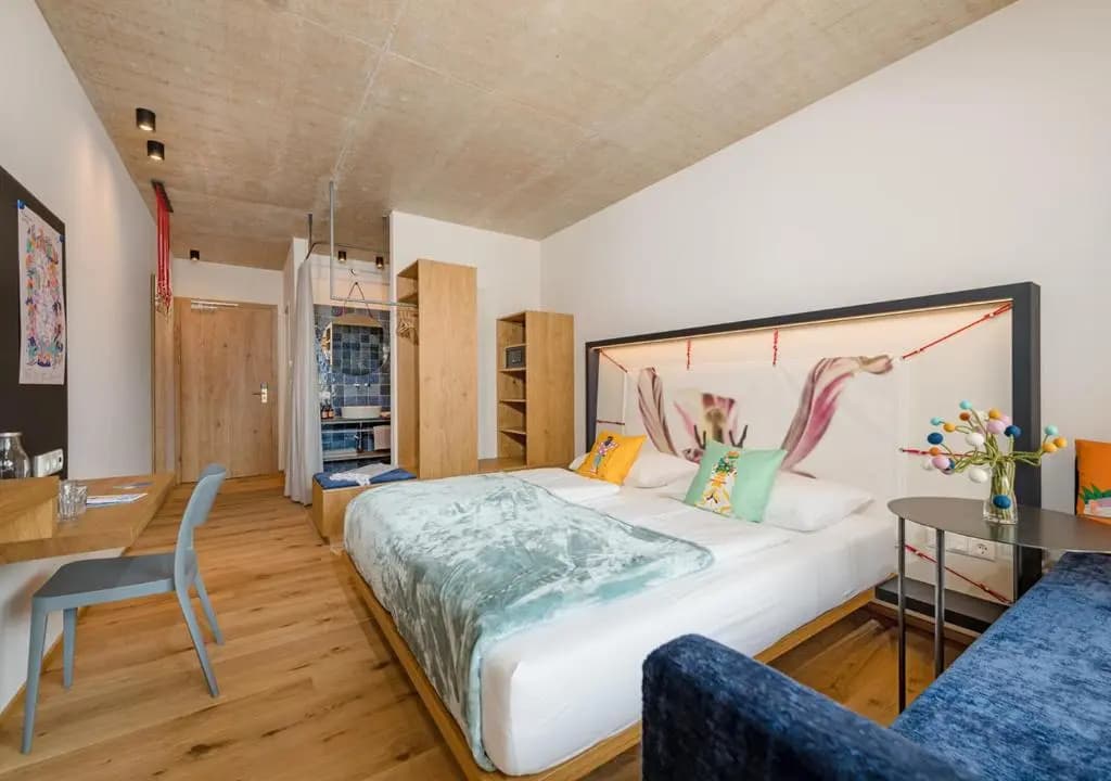Deluxe Double room full double bed