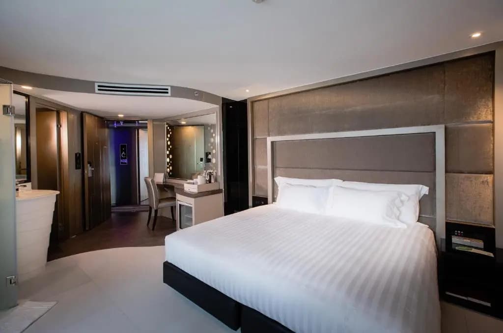 Deluxe Double room full double bed