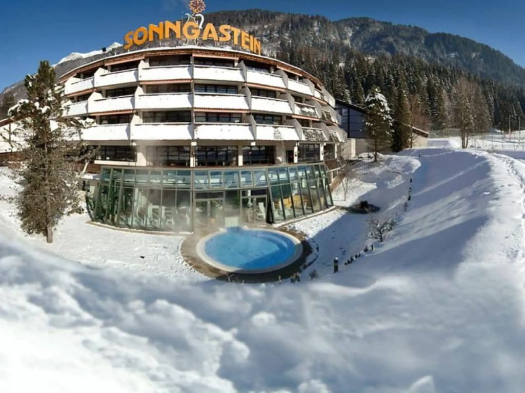Hotel photo 1