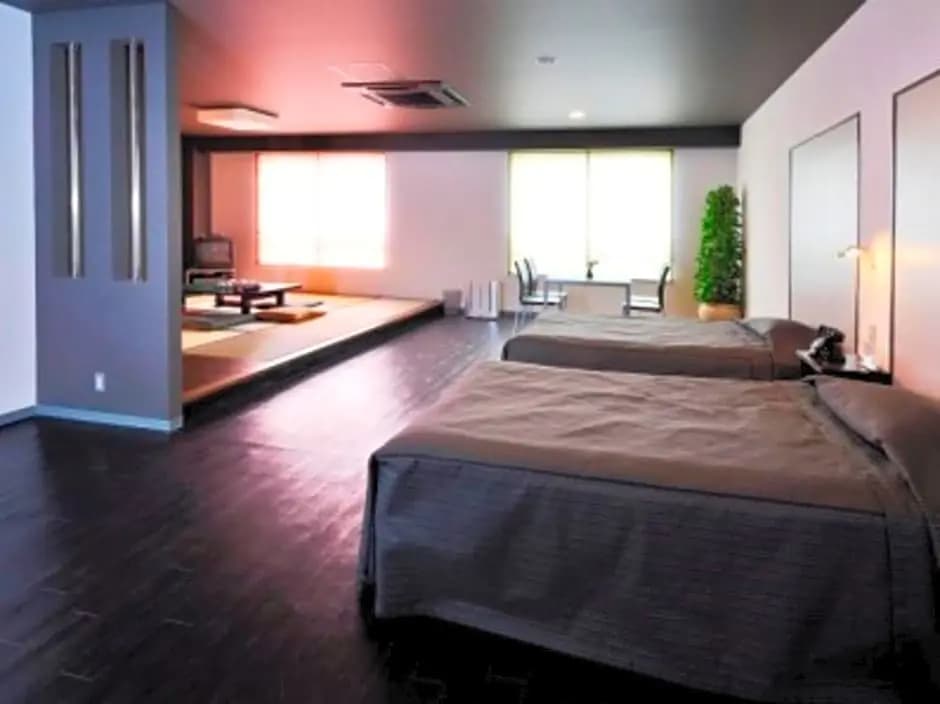 2 Bedrooms Suite