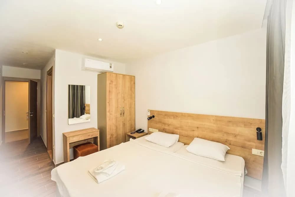 Economy room