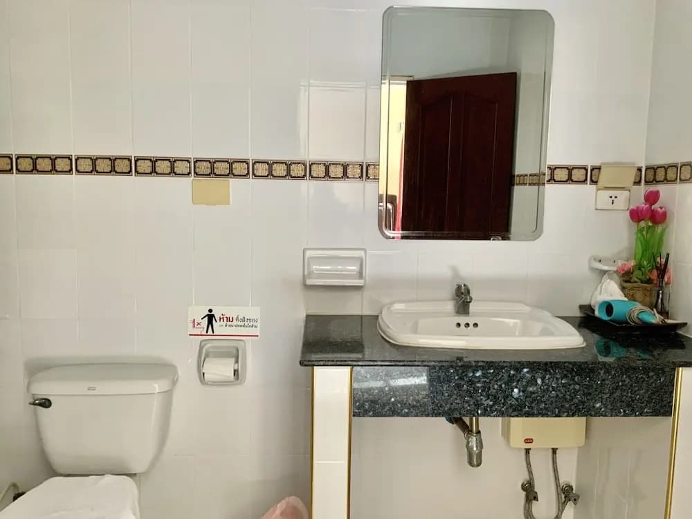 Superior room with pool view