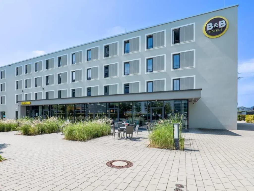 Hotel photo 1