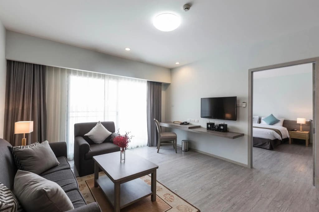 1 Bedroom Suite