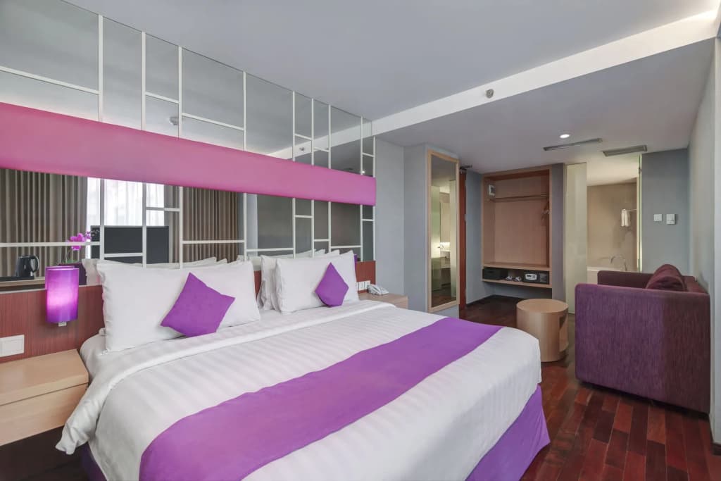 Double Suite full double bed