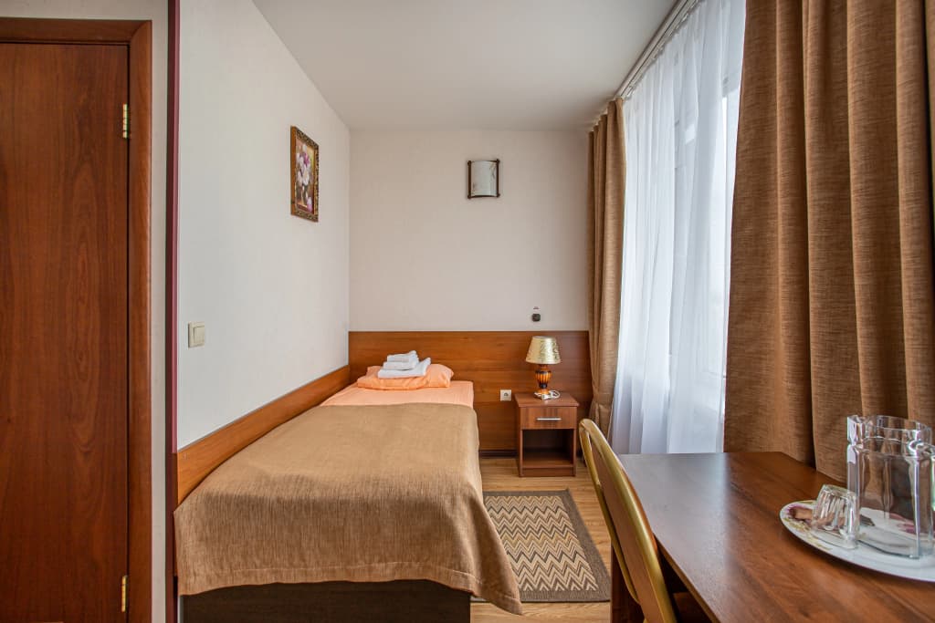 Standard Single room with city view