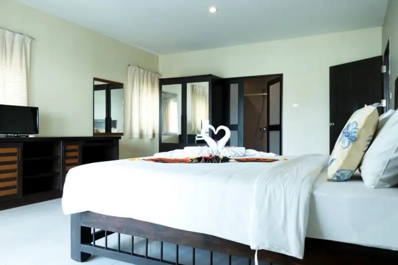 Double Junior Suite with balcony and with city view full double bed