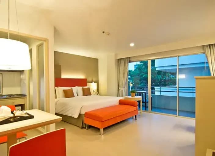 Double Studio room with balcony full double bed